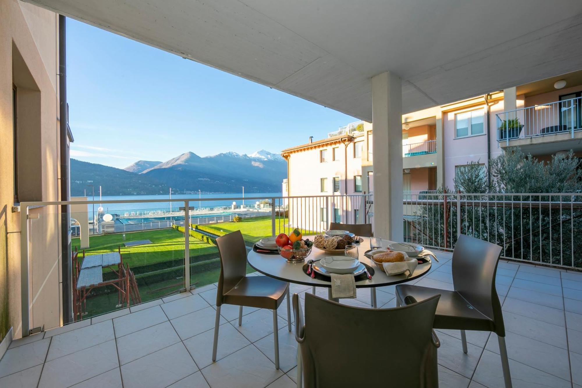 Vista Di Maccagno Fantastico Pool - Happy Rentals Экстерьер фото